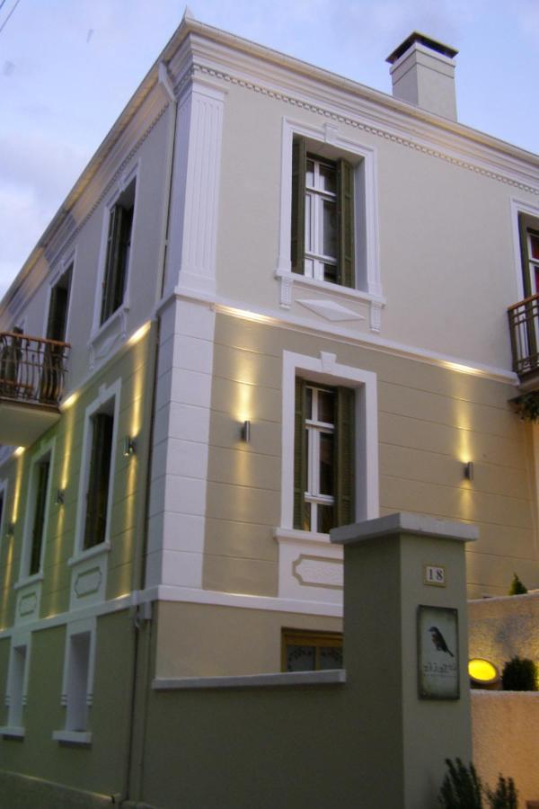 Room "Honeybee" In A Neoclassical House Kastoria Buitenkant foto